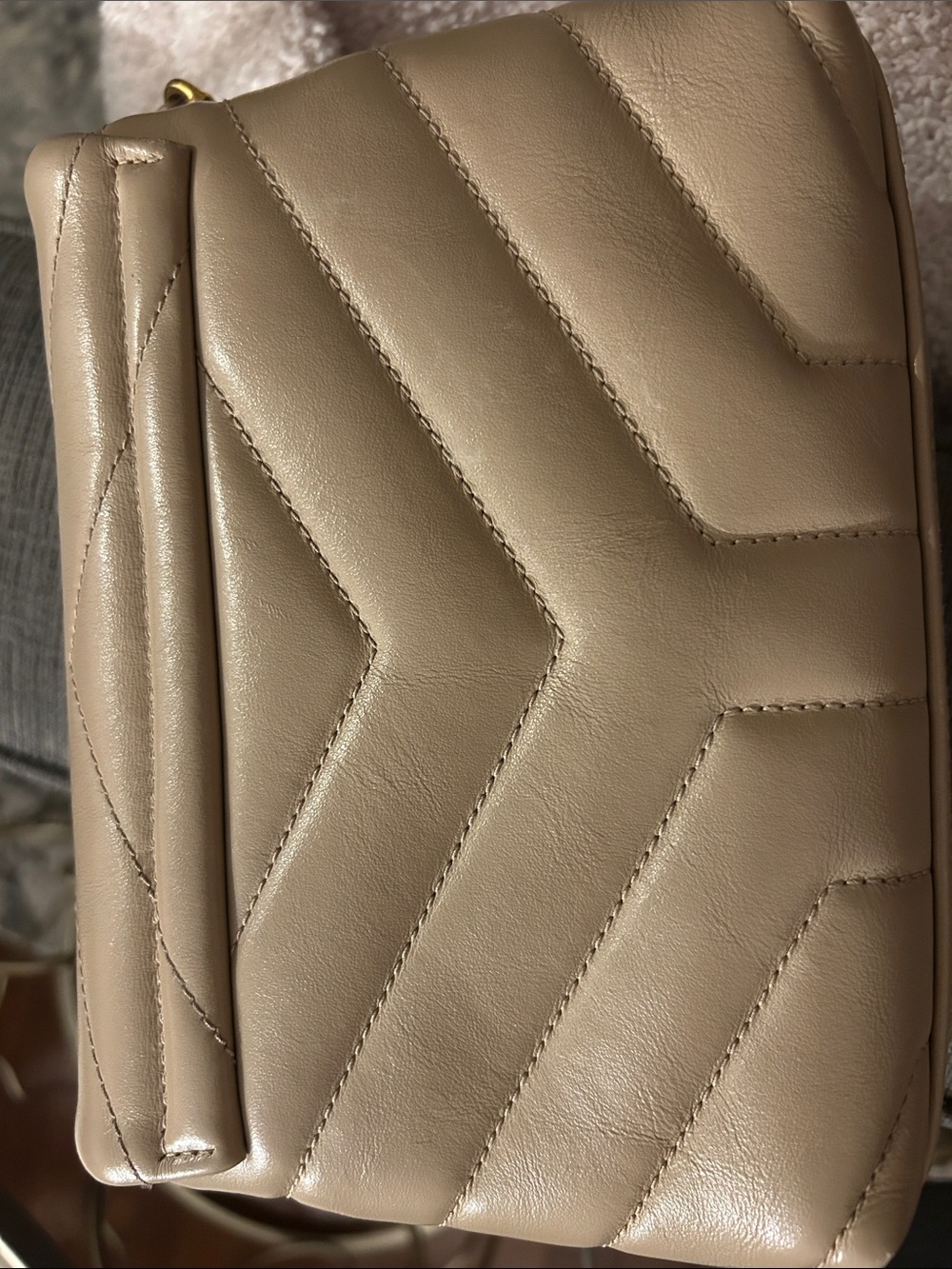 Yves Saint Laurent Beige Quilted Crossbody Bag - Picture 7 of 9